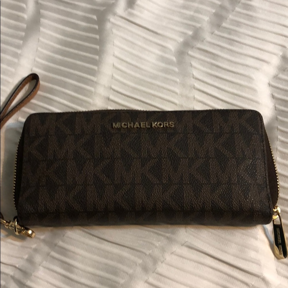 Michael Kor - image 1